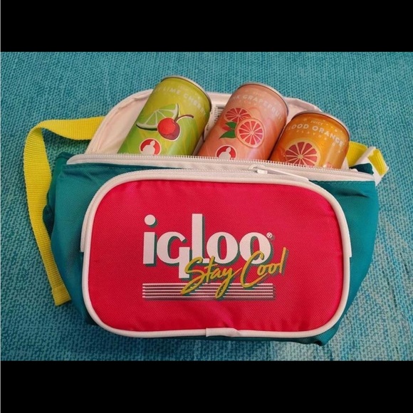 Igloo• 90s Retro Collection Fanny Pack Portable Cooler - Picture 5 of 13